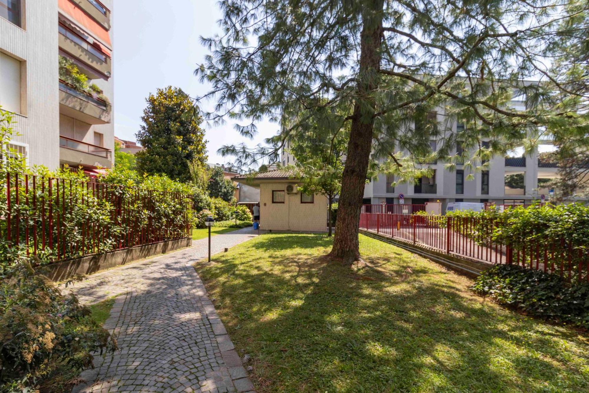 Bright House - Carozzi Apartment